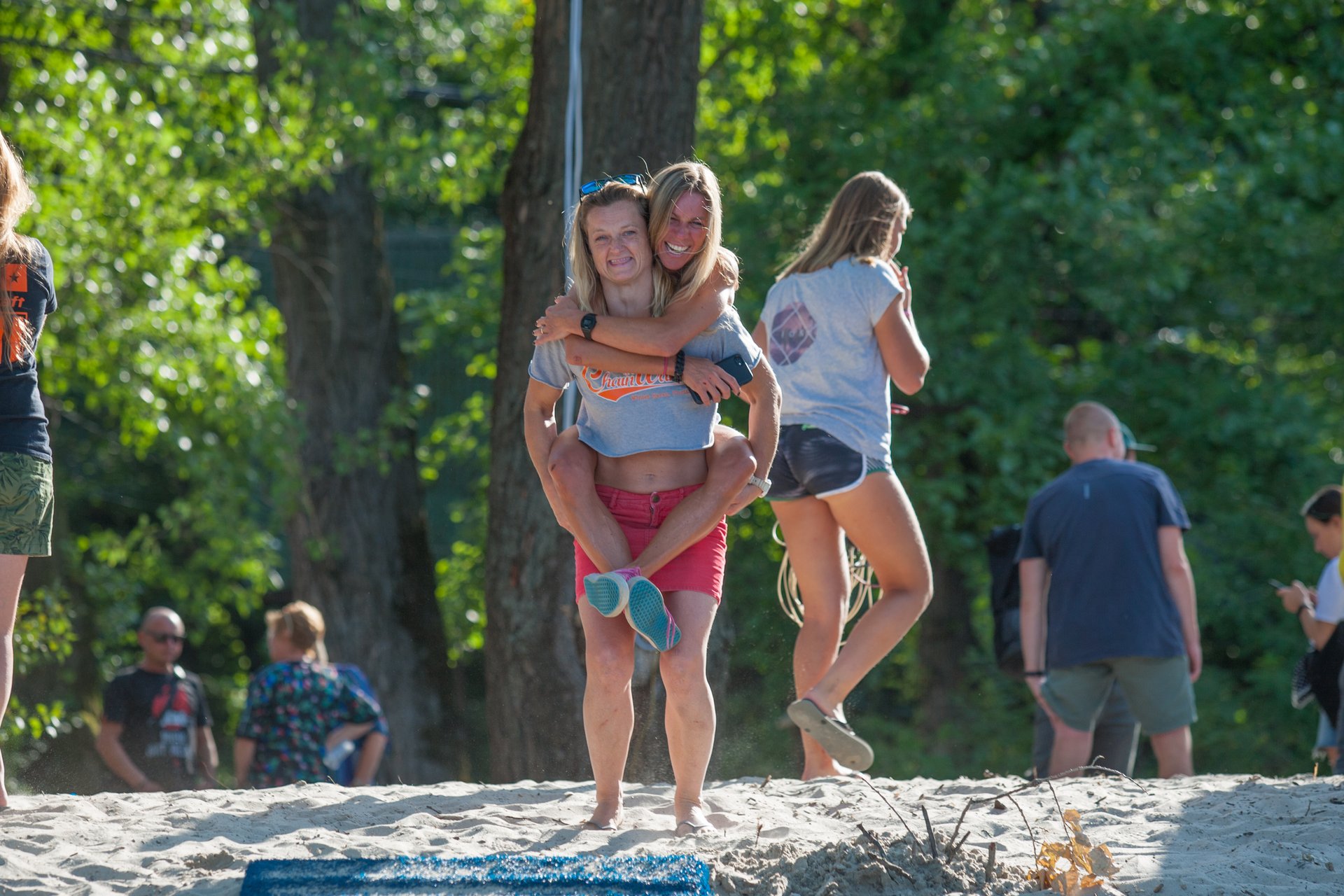 Sarah Kingdom , TeamGB 🇬🇧, with Lisa Di Corato, Team Italy,  at the 2019 Euros in Ukraine