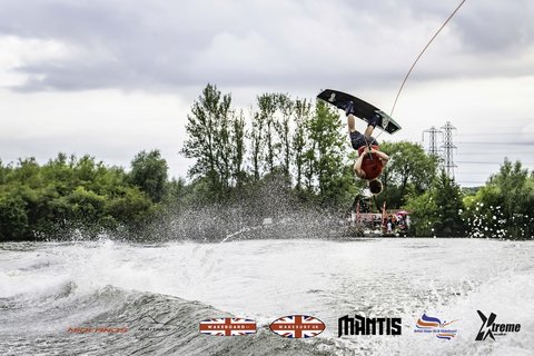 Rider at the 2024 Midlands Nautique UK Wake Nationals Wakeboard - Photo Mantis Pro Media