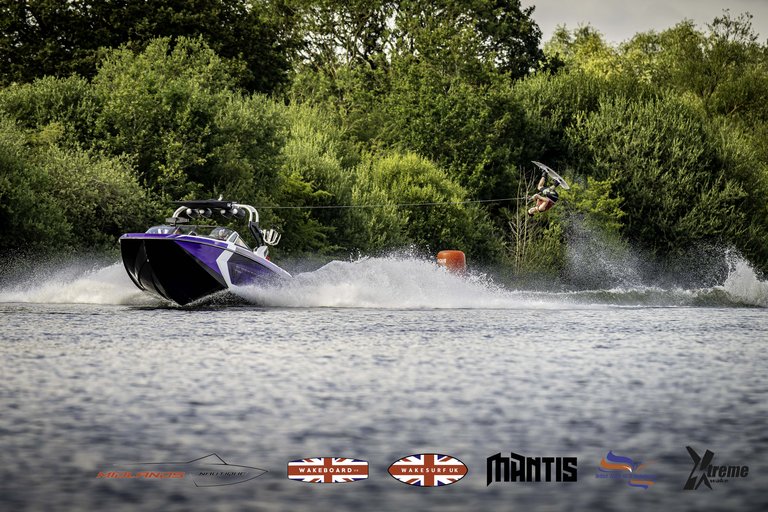 Rider at the 2024 Midlands Nautique UK Wake Nationals Wakeboard - Photo Mantis Pro Media