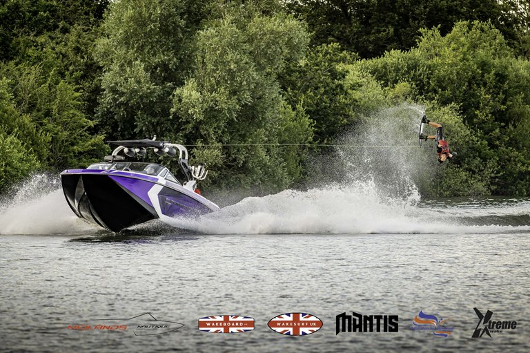 Rider at the 2024 Midlands Nautique UK Wake Nationals Wakeboard - Photo Mantis Pro Media