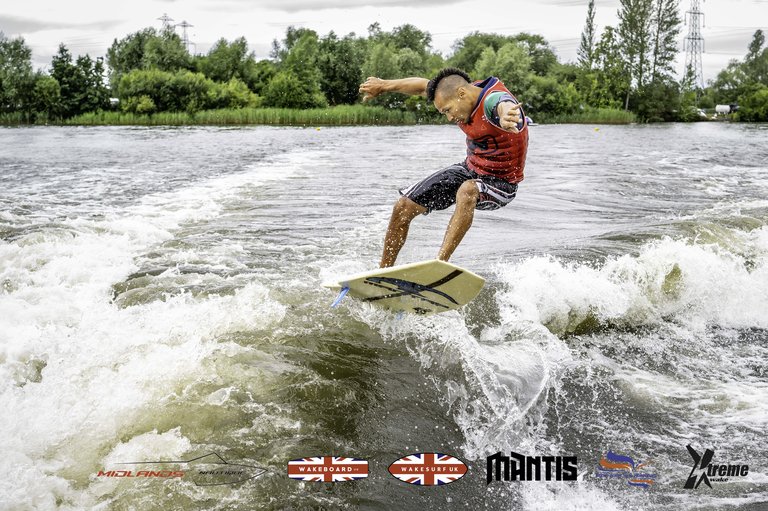 Rider at the 2024 Midlands Nautique UK Wake Nationals Wakesurf - Photos Mantis Pro Media