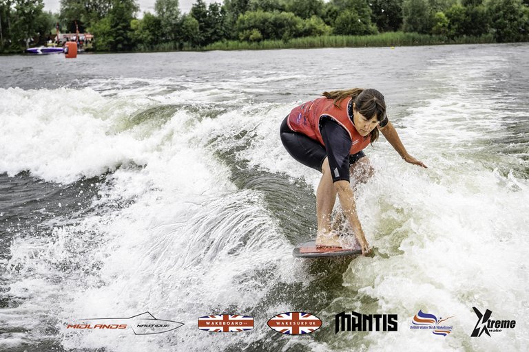 Rider at the 2024 Midlands Nautique UK Wake Nationals Wakesurf - Photos Mantis Pro Media