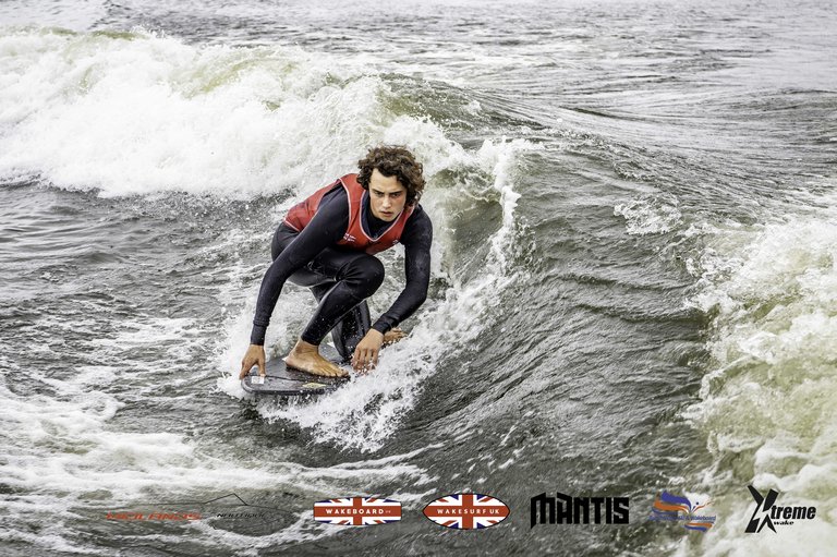 Rider at the 2024 Midlands Nautique UK Wake Nationals Wakesurf - Photos Mantis Pro Media
