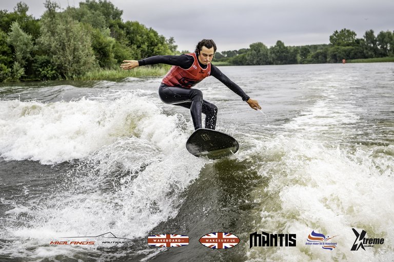 Rider at the 2024 Midlands Nautique UK Wake Nationals Wakesurf - Photos Mantis Pro Media