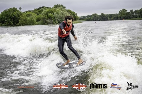 Rider at the 2024 Midlands Nautique UK Wake Nationals Wakesurf - Photos Mantis Pro Media