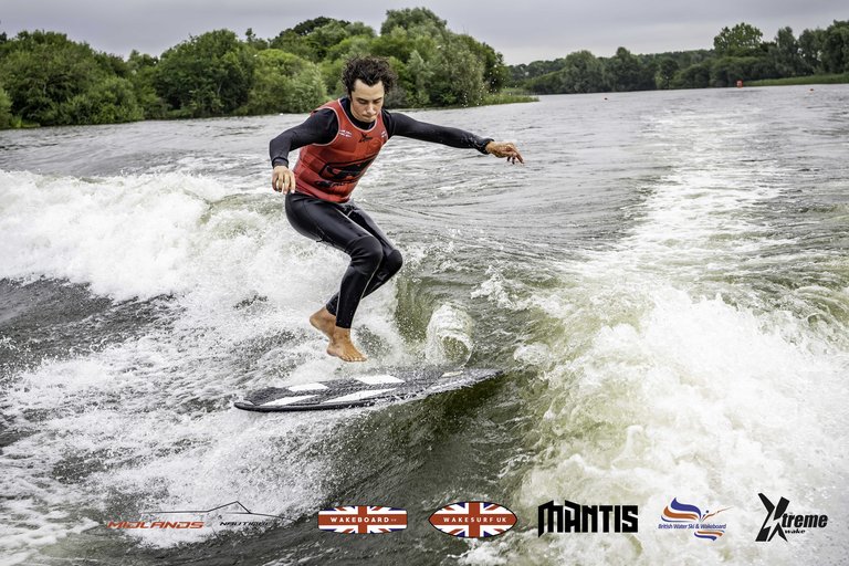 Rider at the 2024 Midlands Nautique UK Wake Nationals Wakesurf - Photos Mantis Pro Media