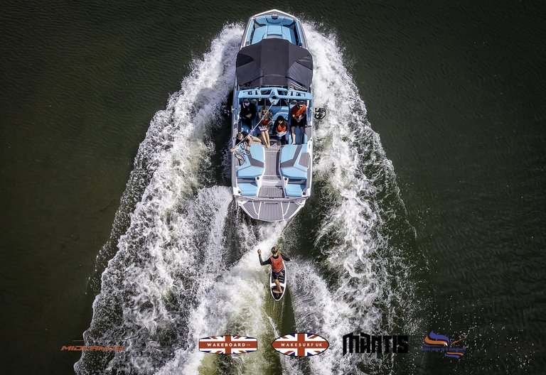 Rider at the 2024 Midlands Nautique UK Wake Nationals Wakesurf - Photos Mantis Pro Media