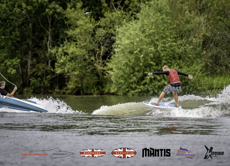 Rider at the 2024 Midlands Nautique UK Wake Nationals Wakesurf - Photos Mantis Pro Media