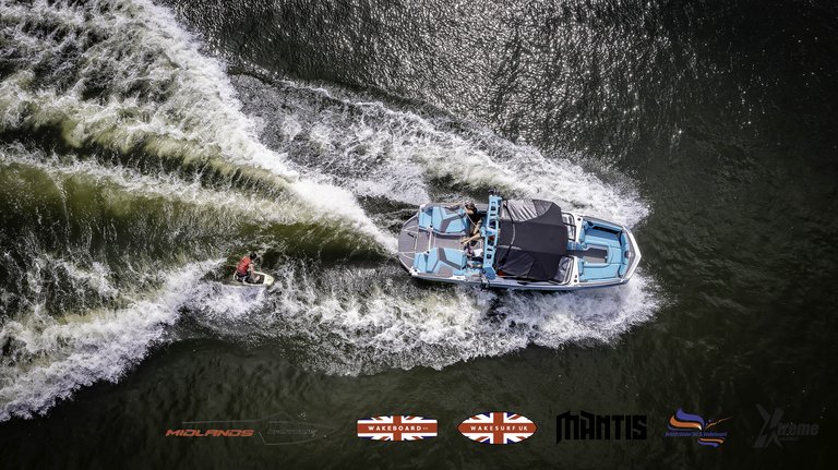 Rider at the 2024 Midlands Nautique UK Wake Nationals Wakesurf - Photos Mantis Pro Media