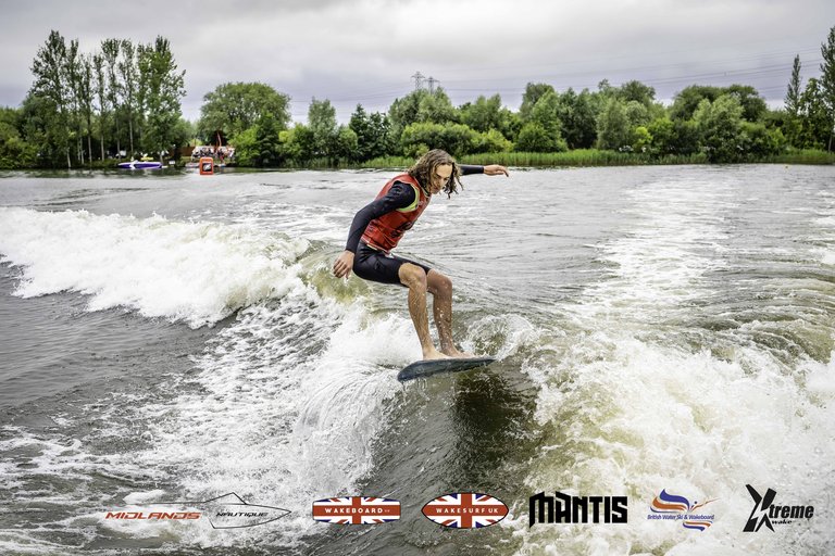 Rider at the 2024 Midlands Nautique UK Wake Nationals Wakesurf - Photos Mantis Pro Media
