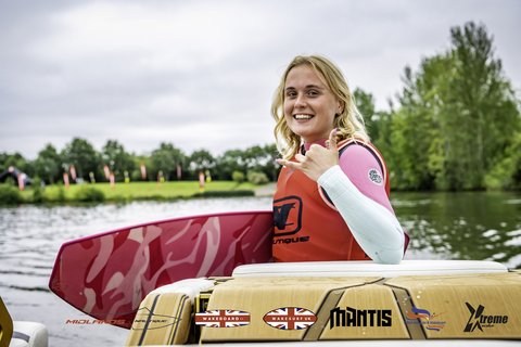 Rider at the 2024 Midlands Nautique UK Wake Nationals Wakesurf - Photos Mantis Pro Media