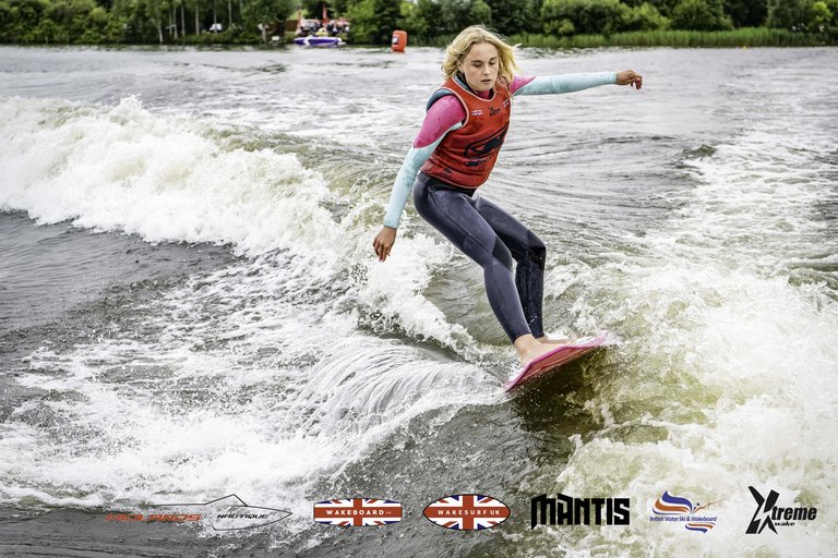 Rider at the 2024 Midlands Nautique UK Wake Nationals Wakesurf - Photos Mantis Pro Media
