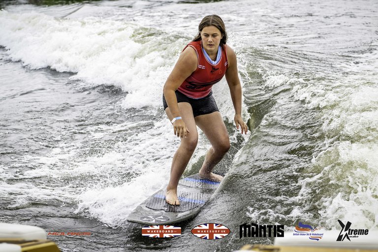 Rider at the 2024 Midlands Nautique UK Wake Nationals Wakesurf - Photos Mantis Pro Media
