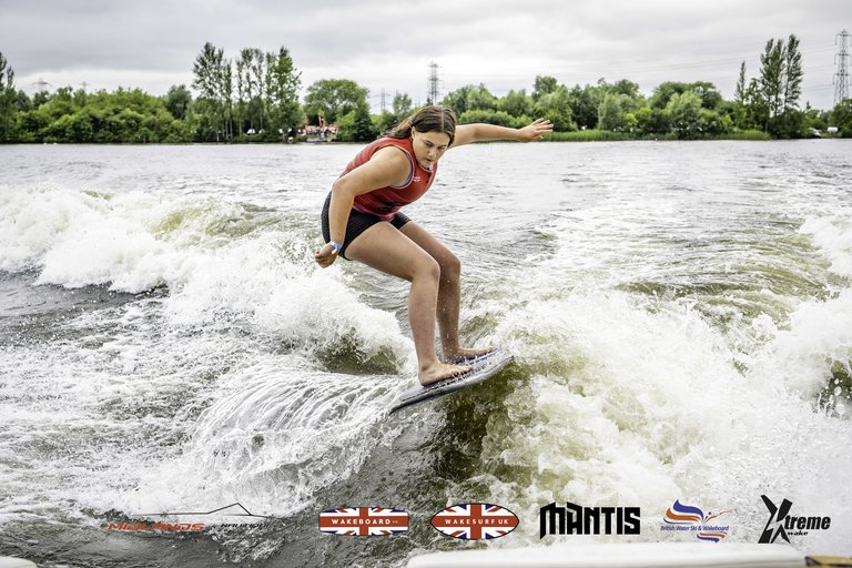 Rider at the 2024 Midlands Nautique UK Wake Nationals Wakesurf - Photos Mantis Pro Media