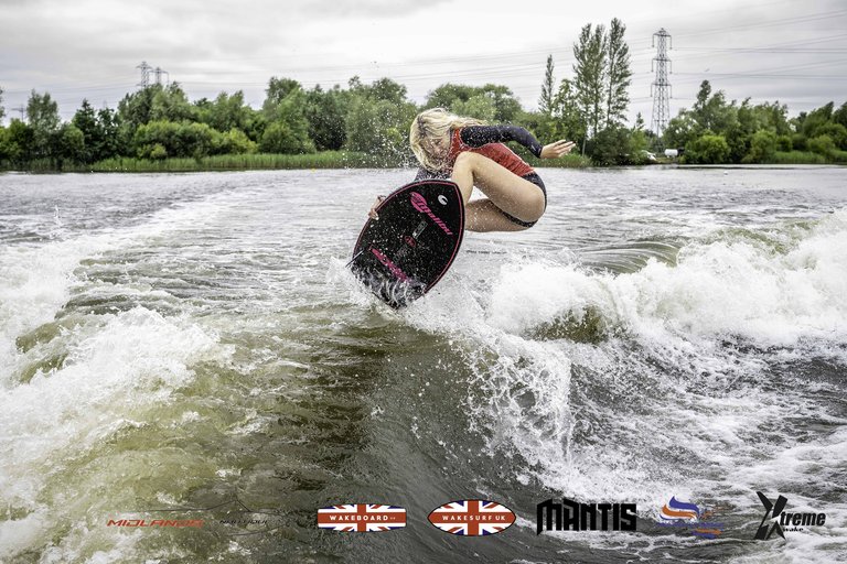 Rider at the 2024 Midlands Nautique UK Wake Nationals Wakesurf - Photos Mantis Pro Media