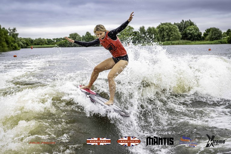 Rider at the 2024 Midlands Nautique UK Wake Nationals Wakesurf - Photos Mantis Pro Media