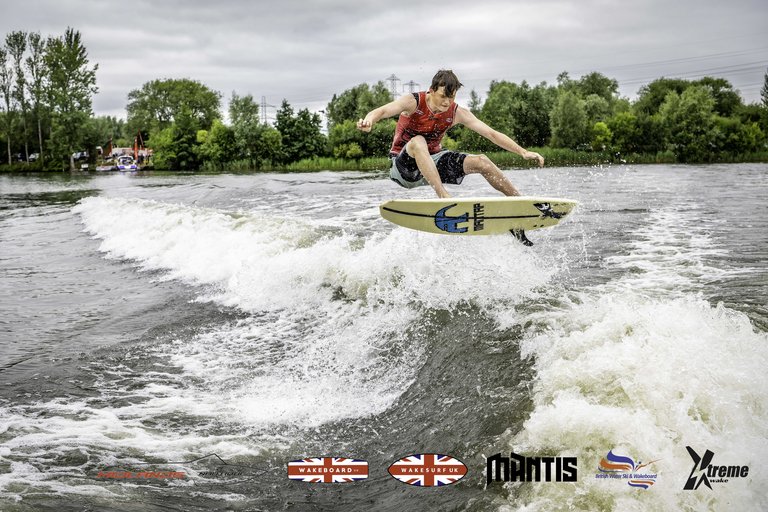 Rider at the 2024 Midlands Nautique UK Wake Nationals Wakesurf - Photos Mantis Pro Media