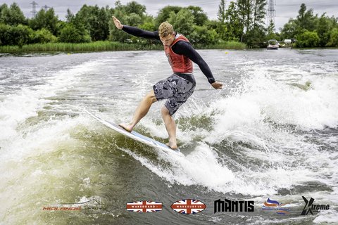 Ed Slater at the 2024 Midlands Nautique UK Wake Nationals Wakesurf - Photos Mantis Pro Media