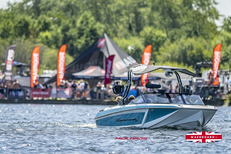 Rider at the 2025 Midlands Nautique UK Wake Nationals Wakeboard - Photos Mantis Pro Media