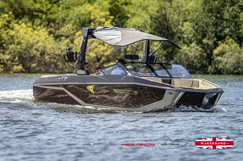 Rider at the 2025 Midlands Nautique UK Wake Nationals Wakeboard - Photos Mantis Pro Media