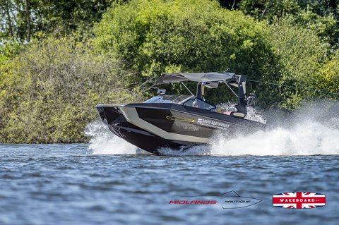 Rider at the 2025 Midlands Nautique UK Wake Nationals Wakeboard - Photos Mantis Pro Media