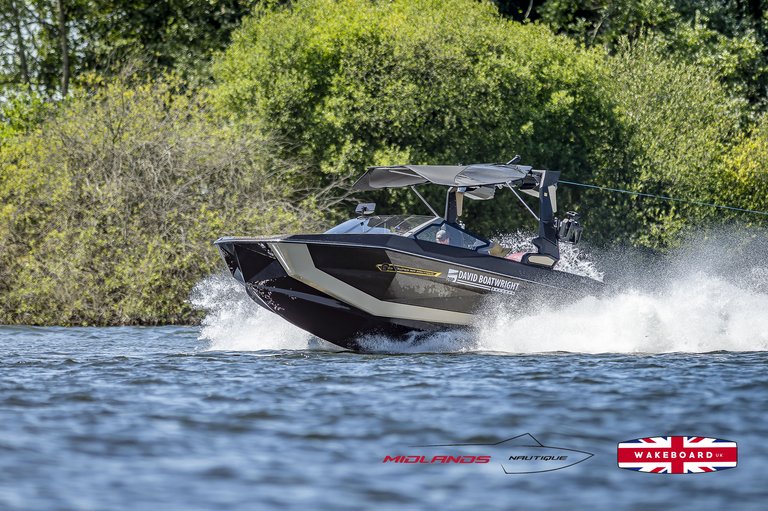 Rider at the 2025 Midlands Nautique UK Wake Nationals Wakeboard - Photos Mantis Pro Media