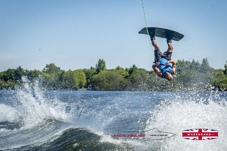 Rider at the 2025 Midlands Nautique UK Wake Nationals Wakeboard - Photos Mantis Pro Media