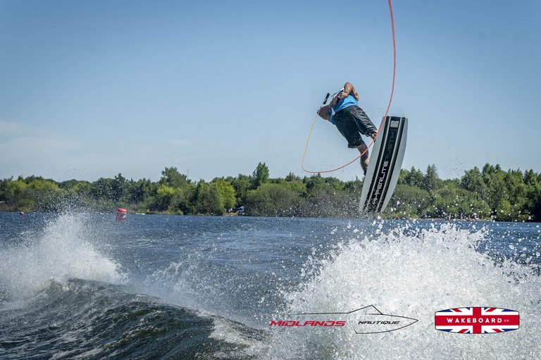 Rider at the 2025 Midlands Nautique UK Wake Nationals Wakeboard - Photos Mantis Pro Media