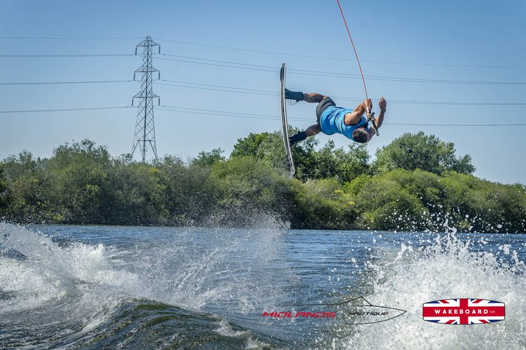 Rider at the 2025 Midlands Nautique UK Wake Nationals Wakeboard - Photos Mantis Pro Media