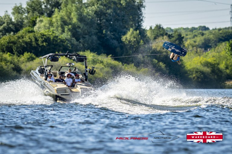 Rider at the 2025 Midlands Nautique UK Wake Nationals Wakeboard - Photos Mantis Pro Media