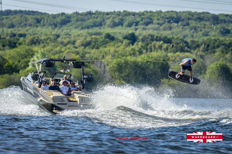 Rider at the 2025 Midlands Nautique UK Wake Nationals Wakeboard - Photos Mantis Pro Media