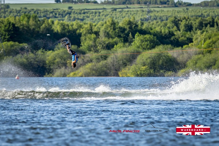 Rider at the 2025 Midlands Nautique UK Wake Nationals Wakeboard - Photos Mantis Pro Media