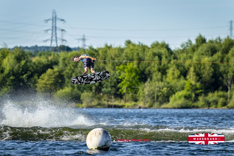 Rider at the 2025 Midlands Nautique UK Wake Nationals Wakeboard - Photos Mantis Pro Media