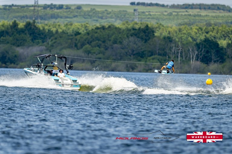 Rider at the 2025 Midlands Nautique UK Wake Nationals Wakeboard - Photos Mantis Pro Media