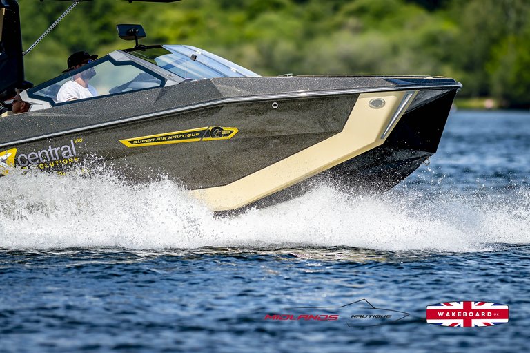 Rider at the 2025 Midlands Nautique UK Wake Nationals Wakeboard - Photos Mantis Pro Media