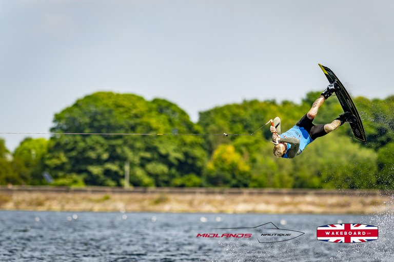 Rider at the 2025 Midlands Nautique UK Wake Nationals Wakeboard - Photos Mantis Pro Media