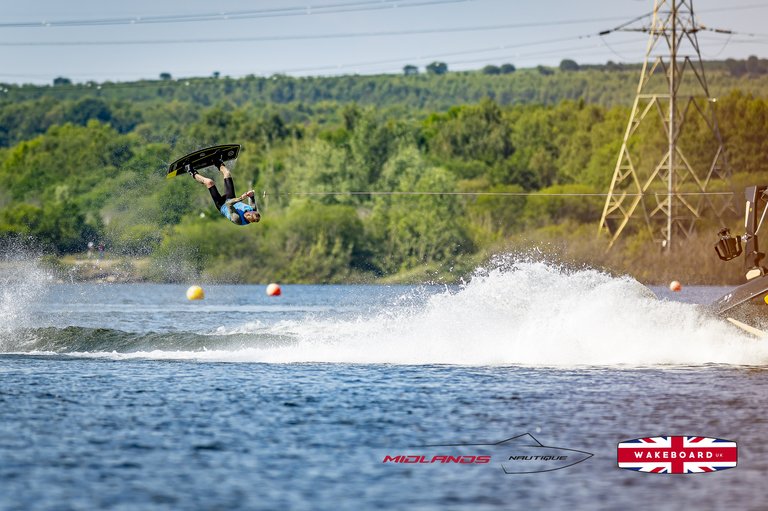 Rider at the 2025 Midlands Nautique UK Wake Nationals Wakeboard - Photos Mantis Pro Media