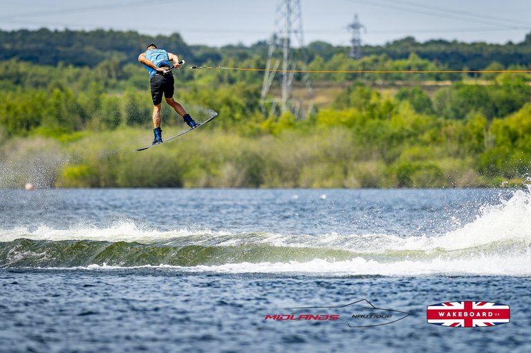 Rider at the 2025 Midlands Nautique UK Wake Nationals Wakeboard - Photos Mantis Pro Media