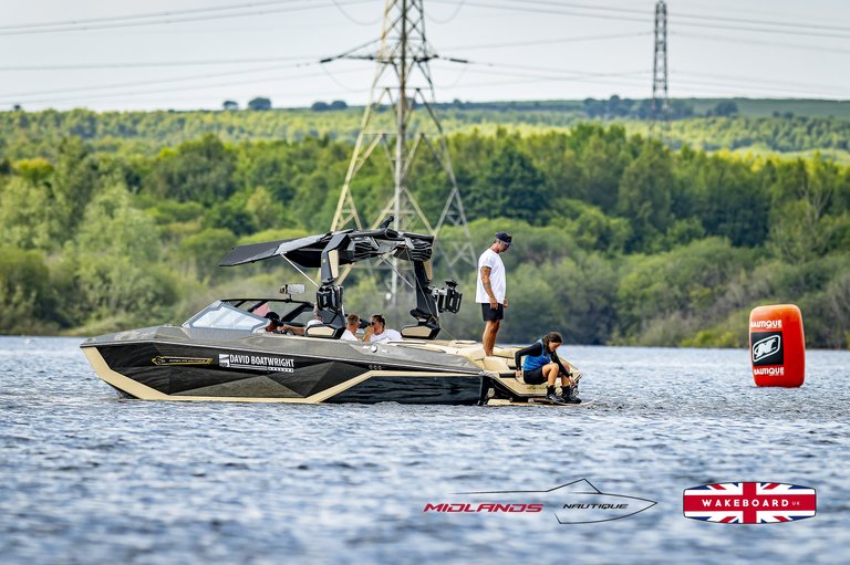 Rider at the 2025 Midlands Nautique UK Wake Nationals Wakeboard - Photos Mantis Pro Media