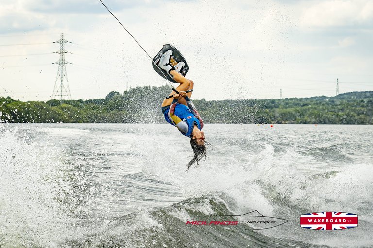 Rider at the 2025 Midlands Nautique UK Wake Nationals Wakeboard - Photos Mantis Pro Media