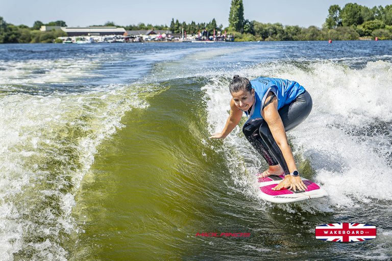 Rider at the 2025 Midlands Nautique UK Wake Nationals Wakesurf - Photos Mantis Pro Media