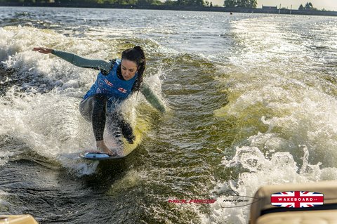 Rider at the 2025 Midlands Nautique UK Wake Nationals Wakesurf - Photos Mantis Pro Media