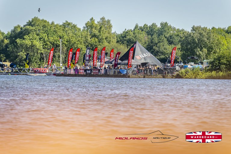 Rider at the 2025 Midlands Nautique UK Wake Nationals Wakesurf - Photos Mantis Pro Media