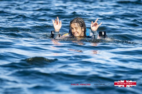 Rider at the 2025 Midlands Nautique UK Wake Nationals Wakesurf - Photos Mantis Pro Media