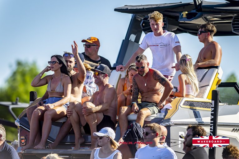 Rider at the 2025 Midlands Nautique UK Wake Nationals Wakesurf - Photos Mantis Pro Media