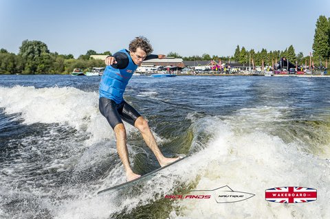 Rider at the 2025 Midlands Nautique UK Wake Nationals Wakesurf - Photos Mantis Pro Media