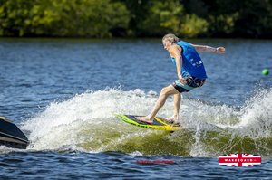 Rider at the 2025 Midlands Nautique UK Wake Nationals Wakesurf - Photos Mantis Pro Media