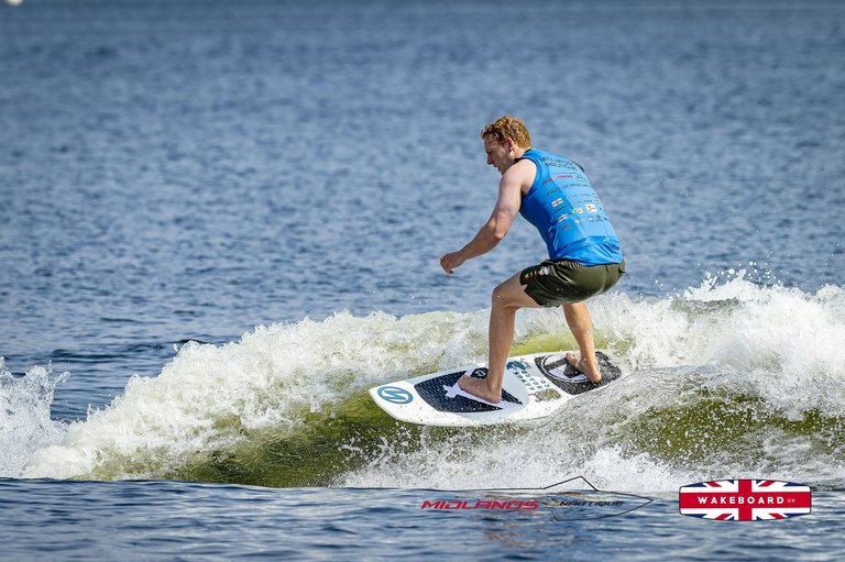 Rider at the 2025 Midlands Nautique UK Wake Nationals Wakesurf - Photos Mantis Pro Media