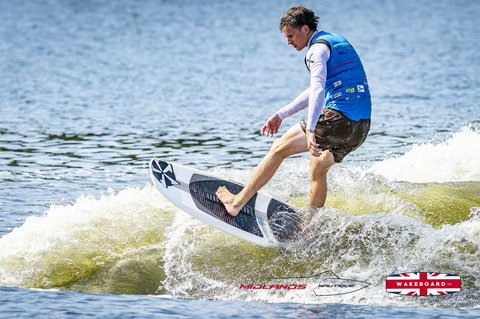 Rider at the 2025 Midlands Nautique UK Wake Nationals Wakesurf - Photos Mantis Pro Media