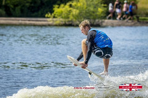 Rider at the 2025 Midlands Nautique UK Wake Nationals Wakesurf - Photos Mantis Pro Media